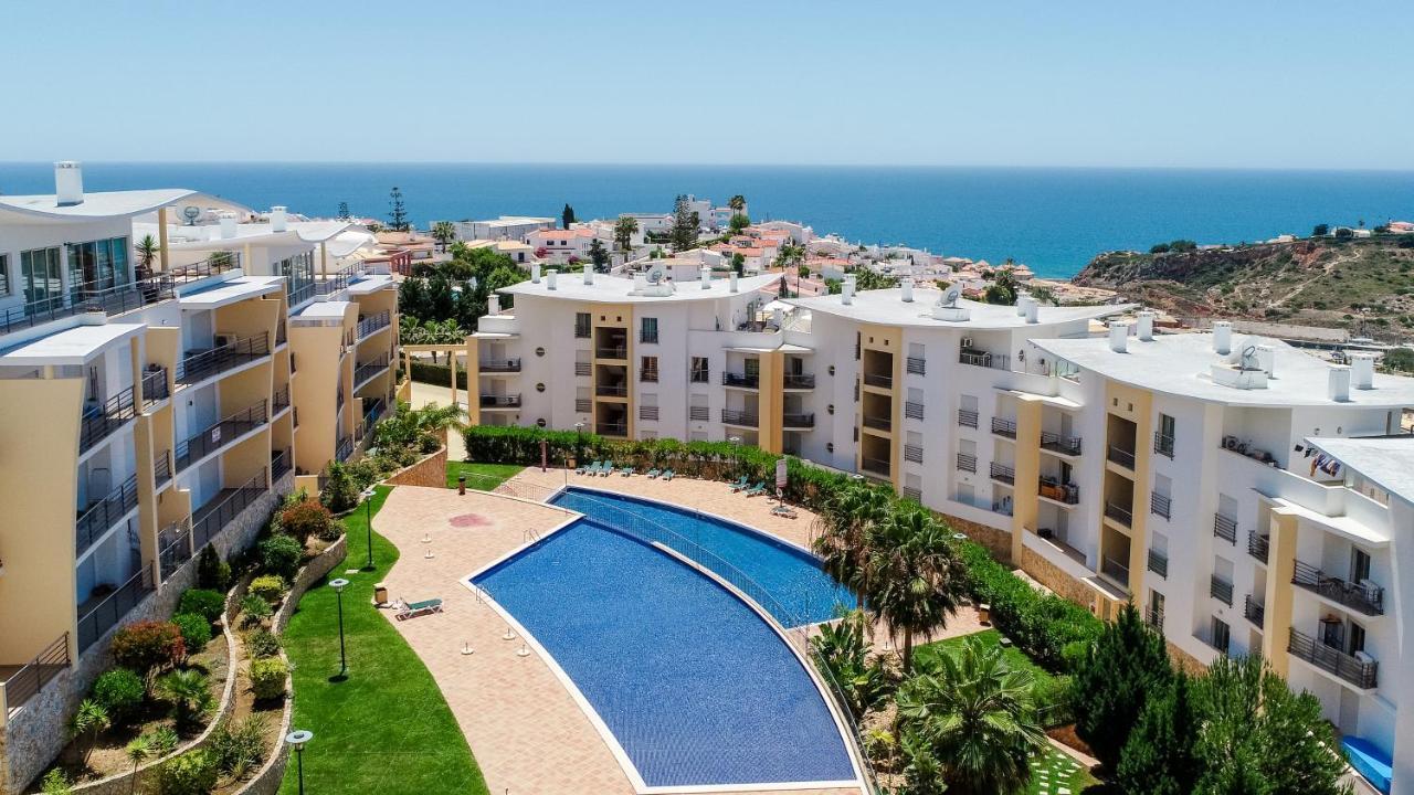 Bnb Homes Ocean View Apartment With Huge Sunny Terrace, 2 Swimming Pools & Tennis Court アルブフェイラ エクステリア 写真