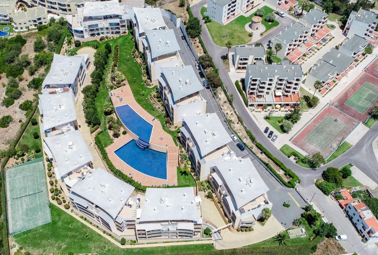 Bnb Homes Ocean View Apartment With Huge Sunny Terrace, 2 Swimming Pools & Tennis Court アルブフェイラ エクステリア 写真